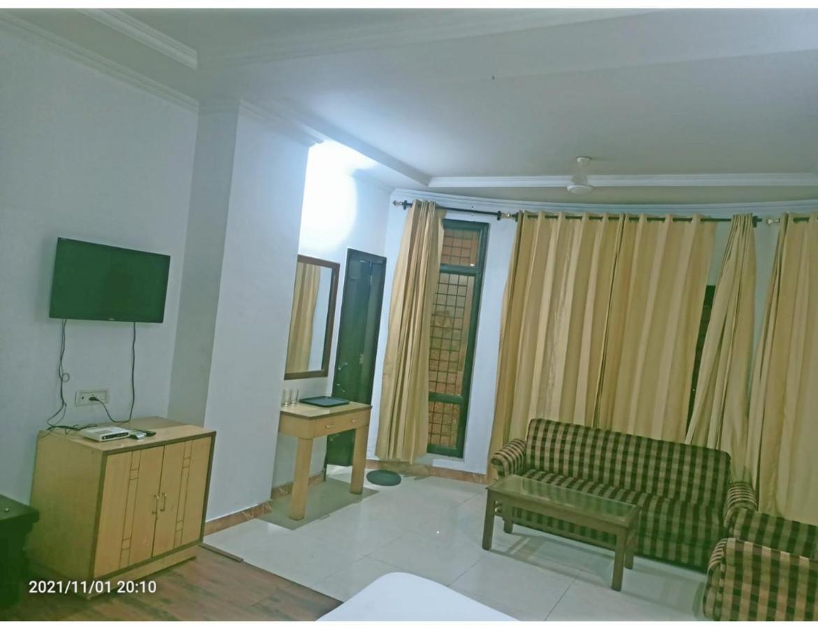 Hotel Kishore International, Amritsar Dış mekan fotoğraf