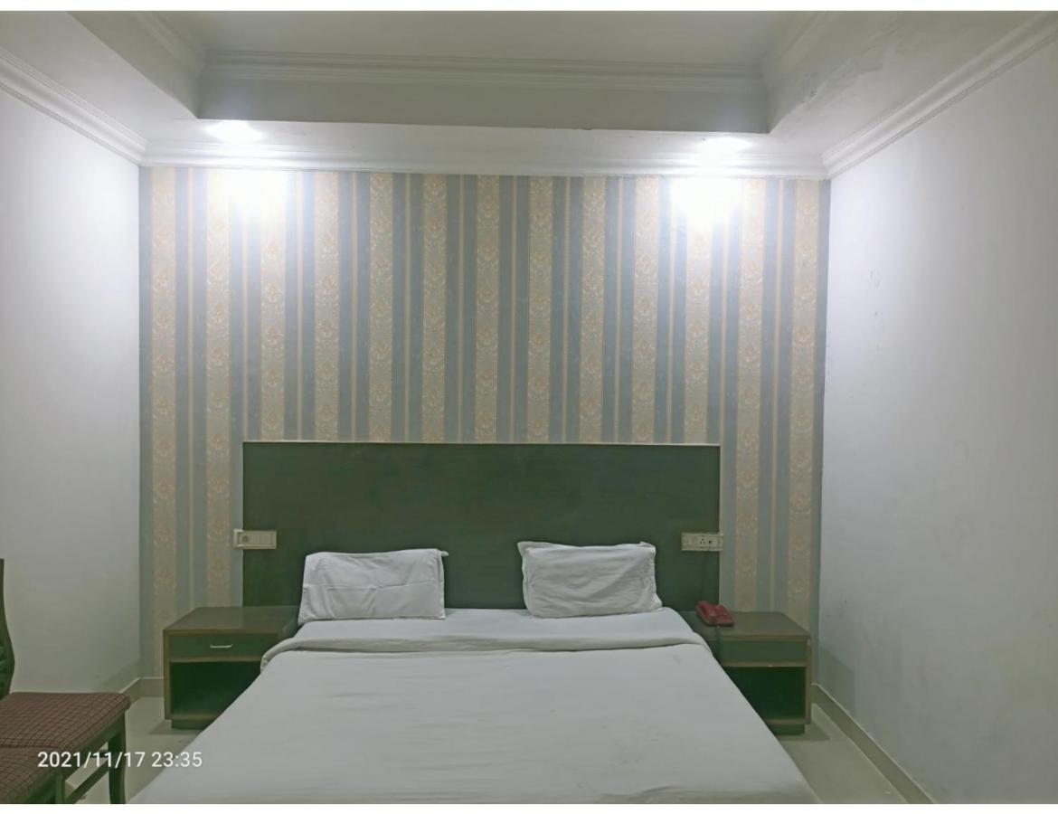 Hotel Kishore International, Amritsar Dış mekan fotoğraf