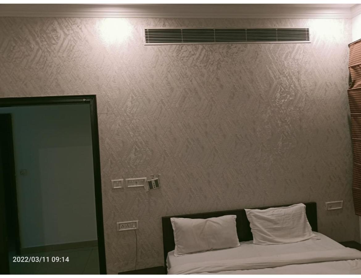 Hotel Kishore International, Amritsar Dış mekan fotoğraf