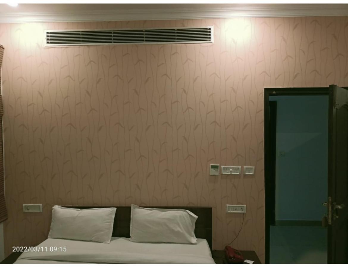 Hotel Kishore International, Amritsar Dış mekan fotoğraf
